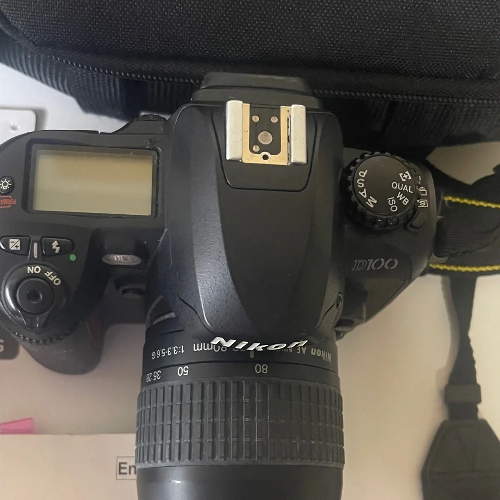 Nikon D100 Digital Camera with‎ Black Accessories Kit
